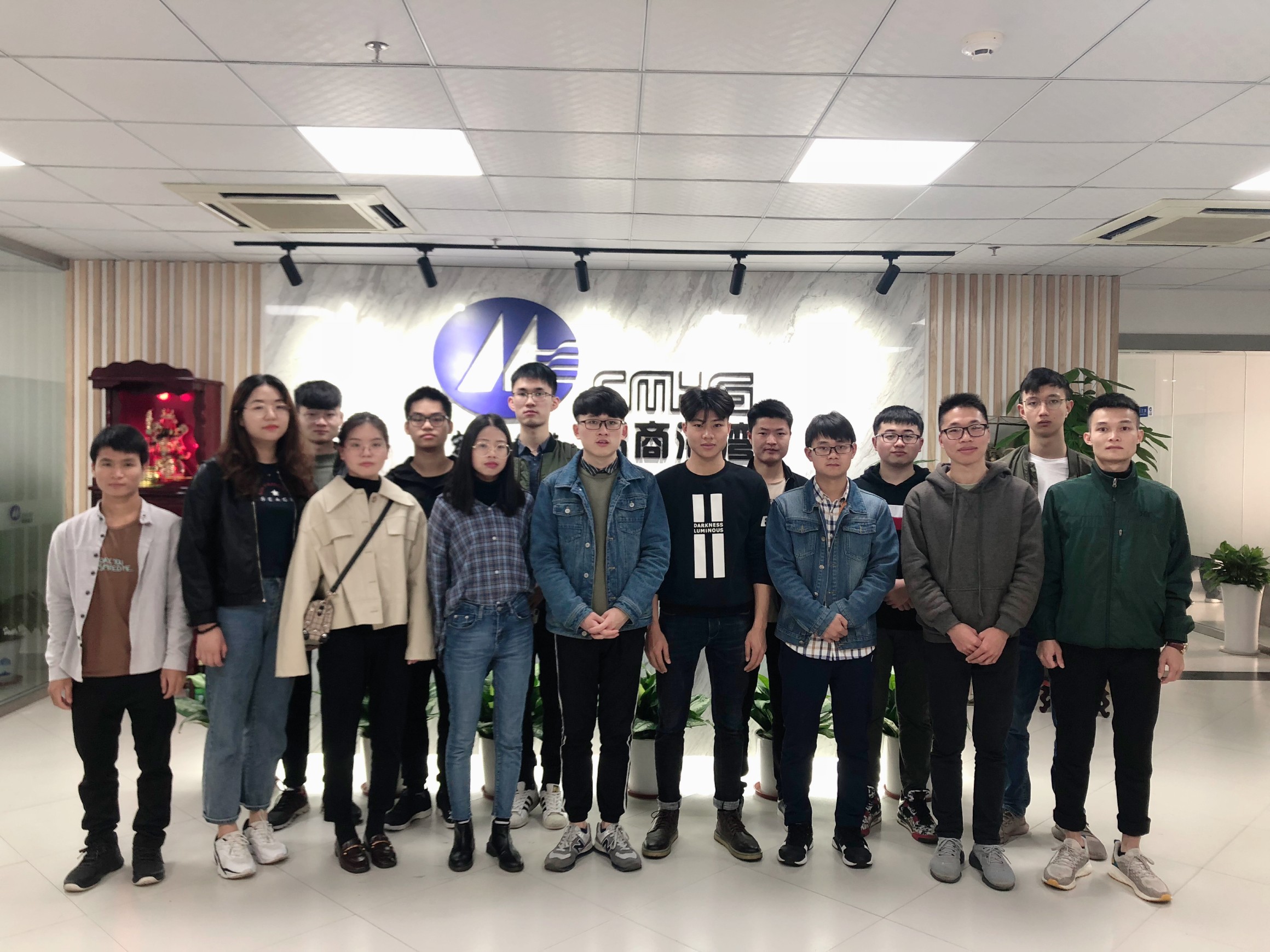 港灣工程公司舉行2019屆實習(xí)生培訓(xùn)及座談會