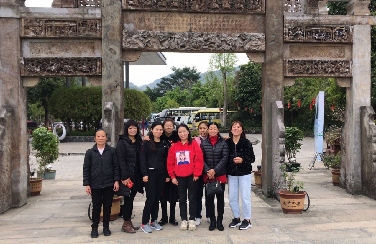 三八婦女節(jié)，踏青尋春意