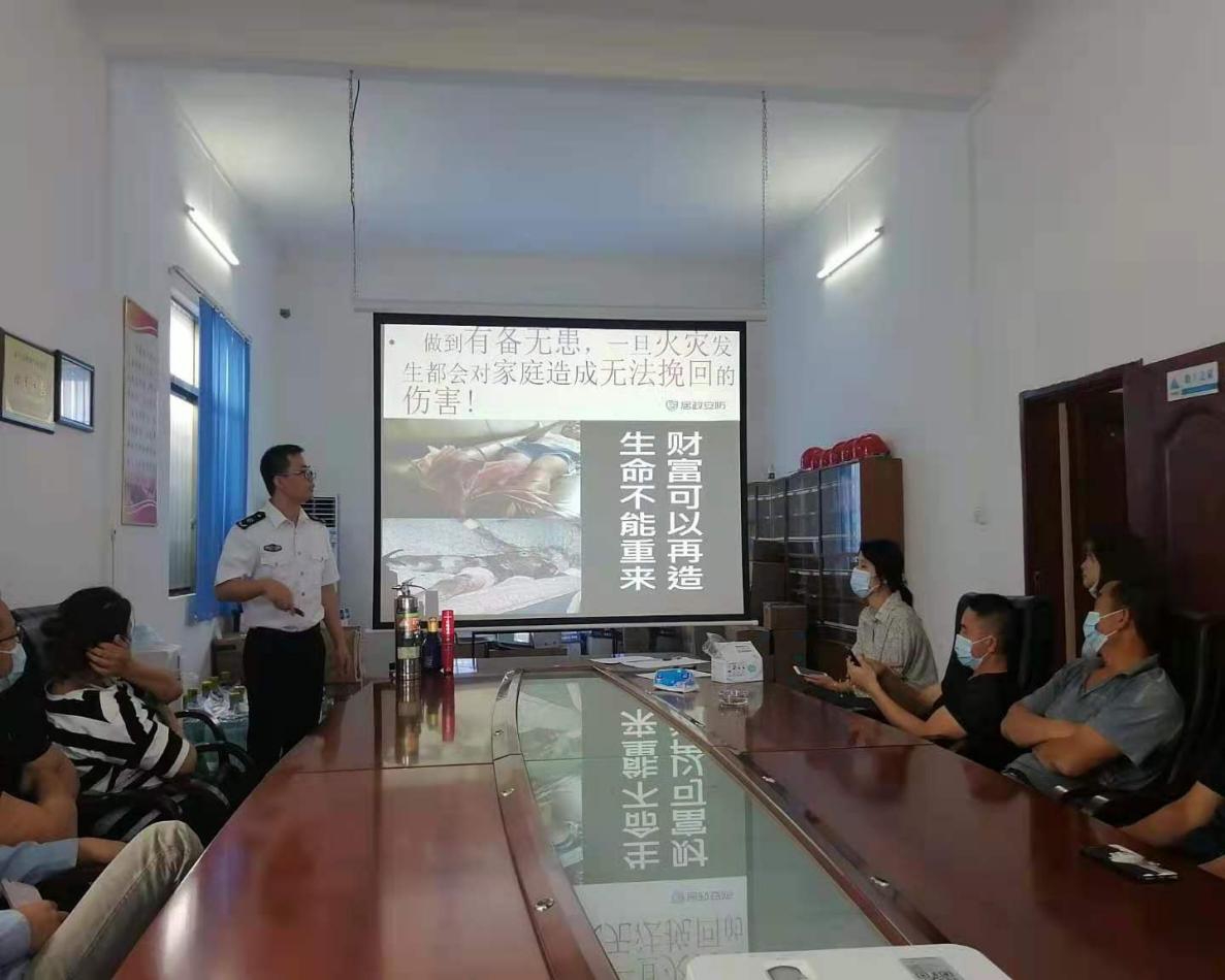 生命不能重來(lái)，財(cái)富可以再造——湛江港創(chuàng)公司開(kāi)展消防安全知識(shí)培訓(xùn)和現(xiàn)場(chǎng)演練活動(dòng)