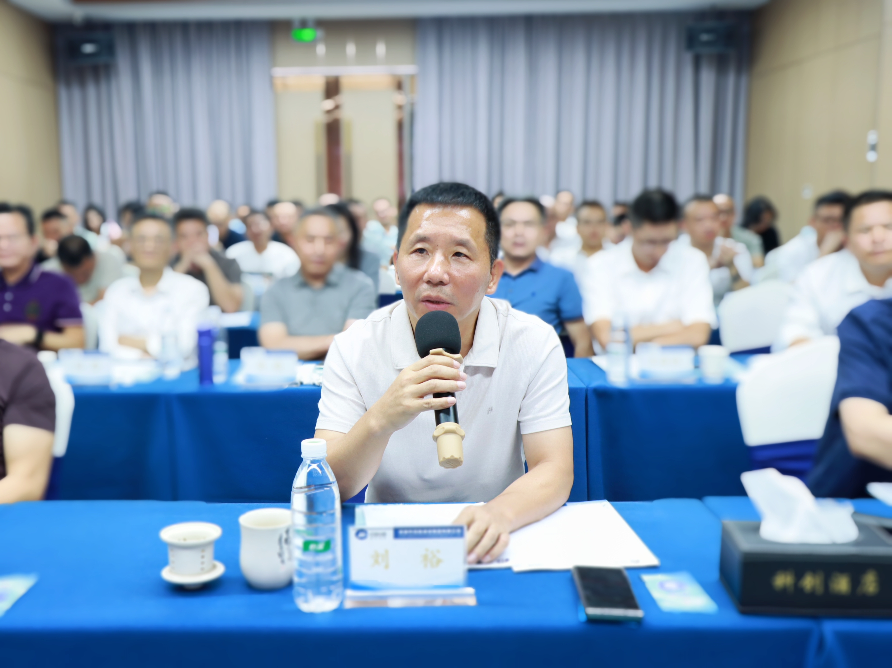 集團(tuán)董事長、總裁劉裕講話2.jpg
